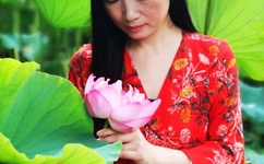 少妇和快递员在电梯做爰小说